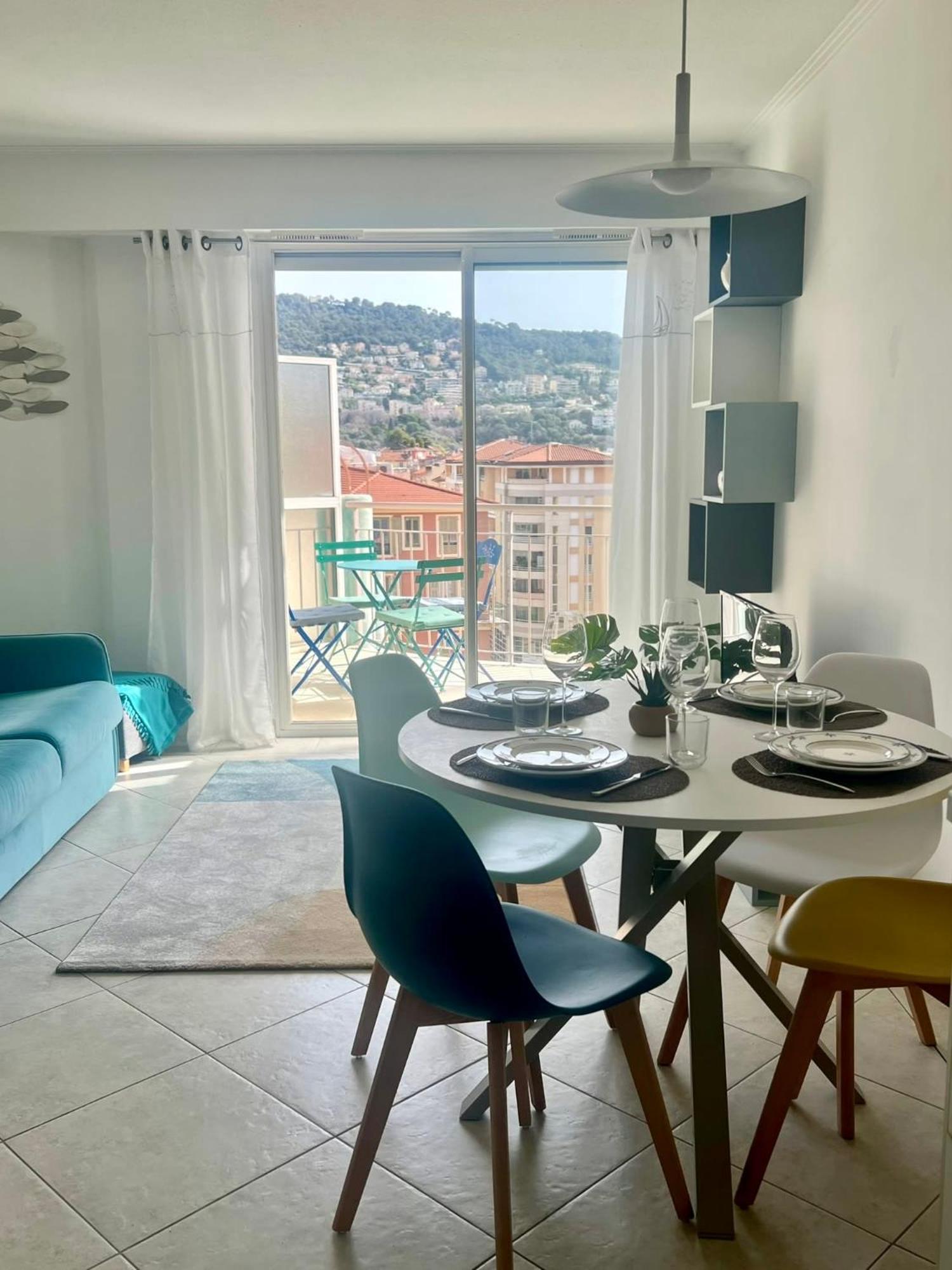 Risso - One Bedroom With Pool, Newly Renovated In Spring 2024 نيس المظهر الخارجي الصورة