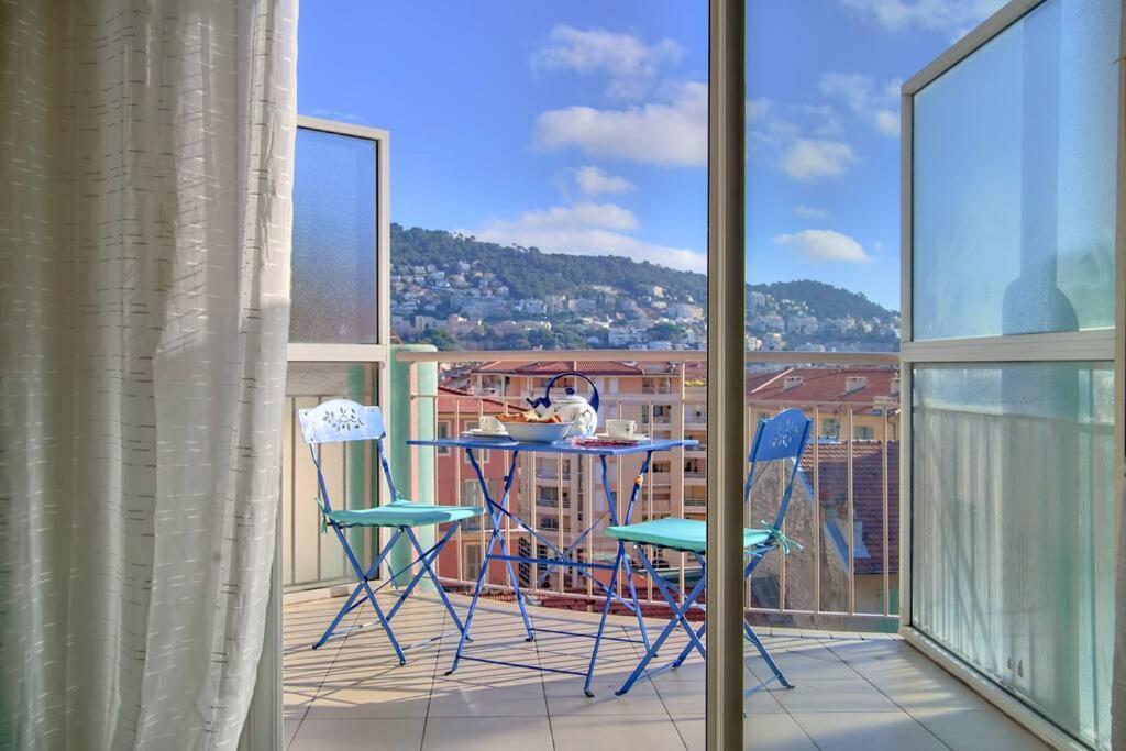 Risso - One Bedroom With Pool, Newly Renovated In Spring 2024 نيس المظهر الخارجي الصورة
