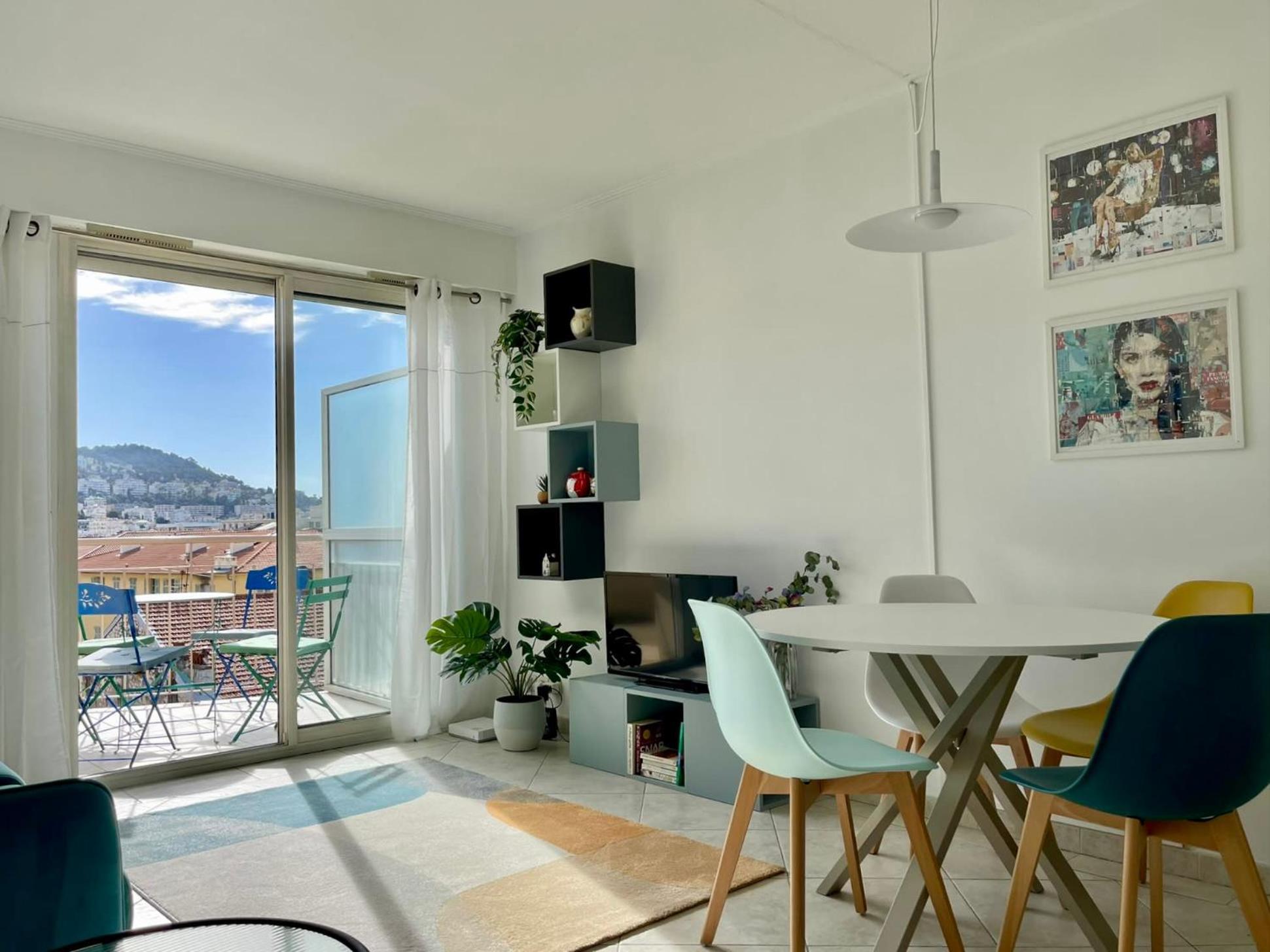 Risso - One Bedroom With Pool, Newly Renovated In Spring 2024 نيس المظهر الخارجي الصورة