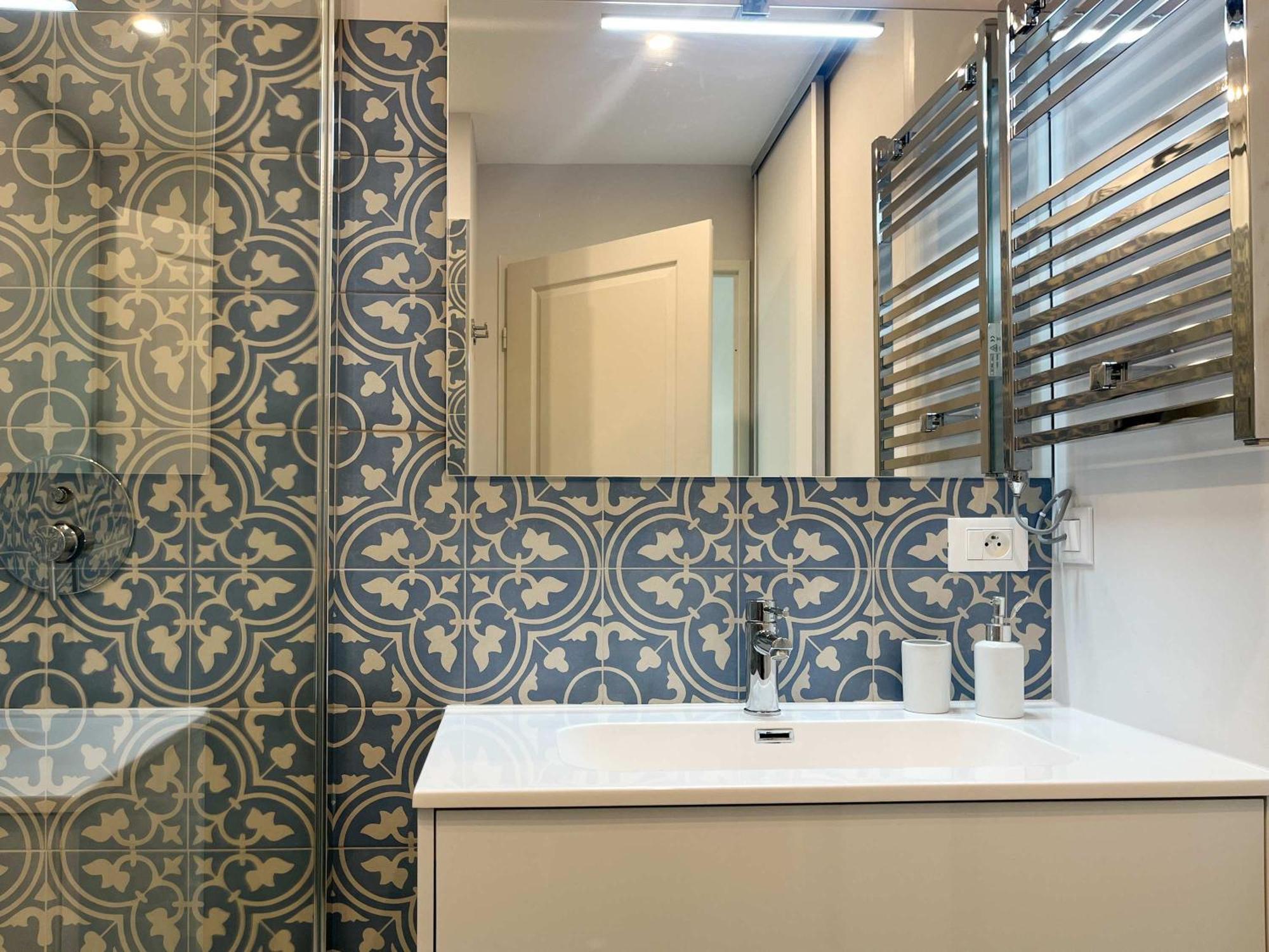 Risso - One Bedroom With Pool, Newly Renovated In Spring 2024 نيس المظهر الخارجي الصورة